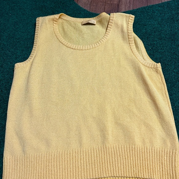 Soca St John Mustard Knit Tank Large NWOT - Picture 5 of 11